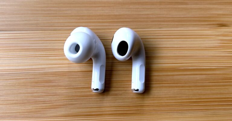 Apple AirPods Pro 2 vs. AirPods 3: mana yang patut anda beli? Apple AirPods Pro 2 vs. AirPods 3: mana yang patut anda beli?