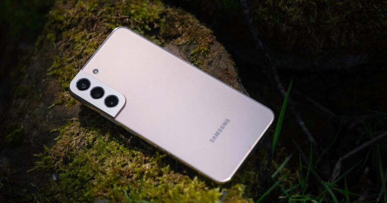 Ulasan Samsung Galaxy S22+: Galaksi yang dinaik taraf Ulasan Samsung Galaxy S22+: Galaksi yang dinaik taraf