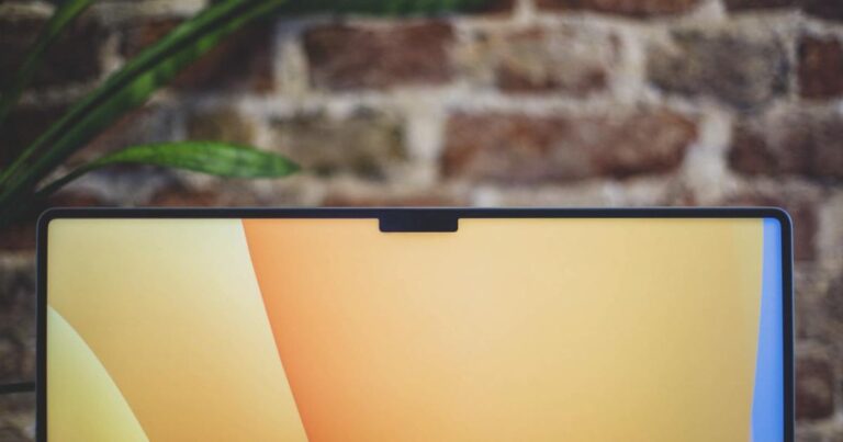 Apple tidak lama lagi boleh menghapuskan takuk daripada Mac dan iPhone anda Apple tidak lama lagi boleh menghapuskan takuk daripada Mac dan iPhone anda
